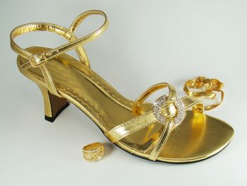 Glamour Gold Heels – Gold Edition #0920