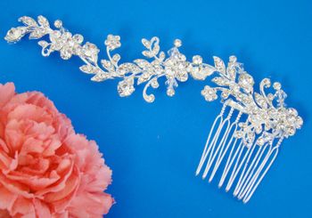 Couture Crystal Comb – White Edition #0359