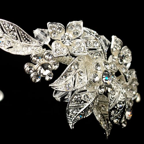 Ethereal Floral Accent – Silver Edition #1397